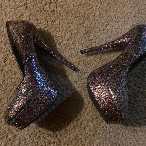 Charlotte Russ woman’s heels size 8 - Picture 4 of 4